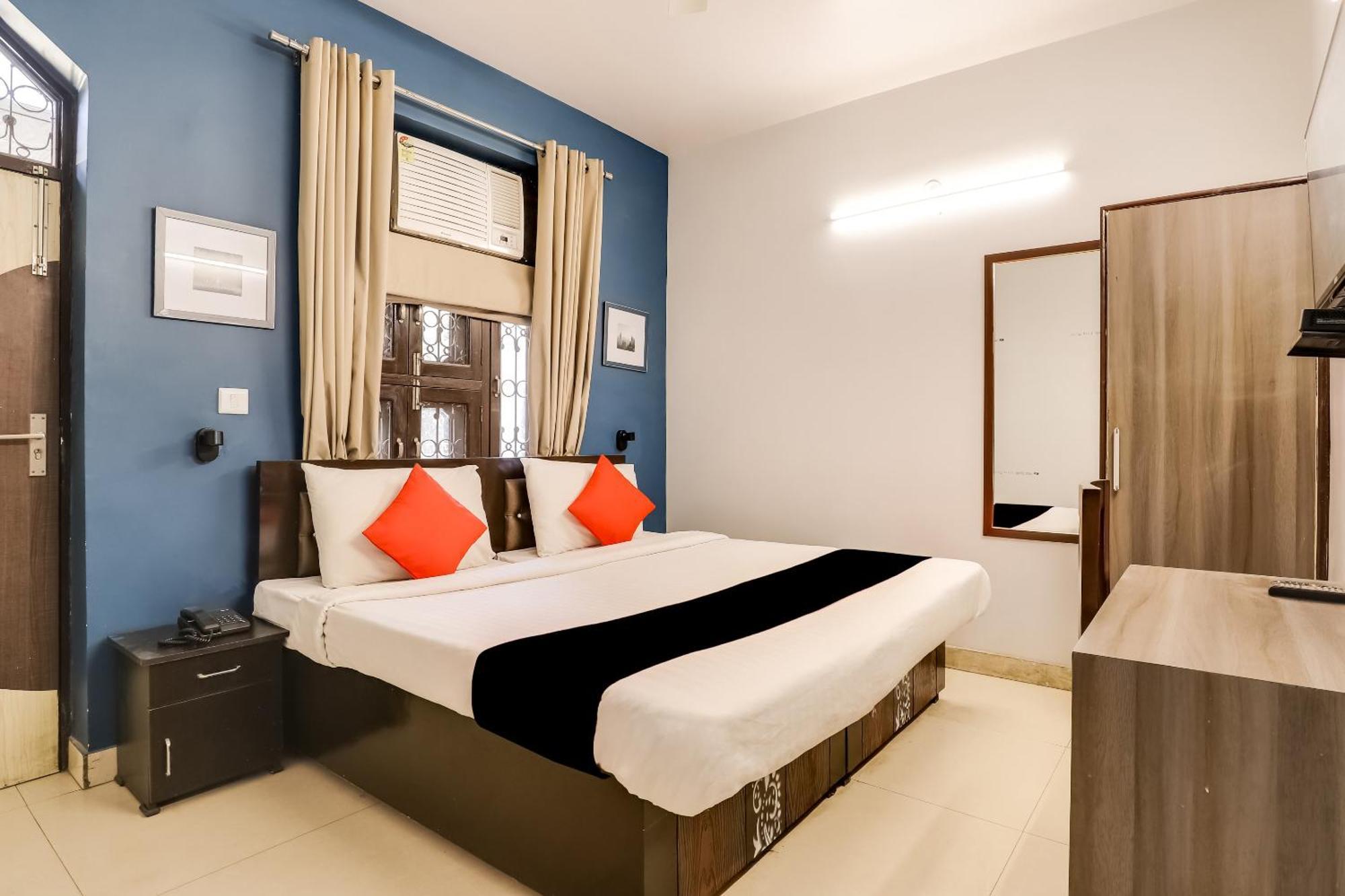 Collection O 71756 Hotel Silver Arrow Near Pacific Mall Tagore Garden Delhi  Exterior foto